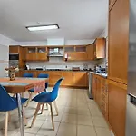 Villa Dos Saltos - Sea View, Parking, Ac & Barbecue